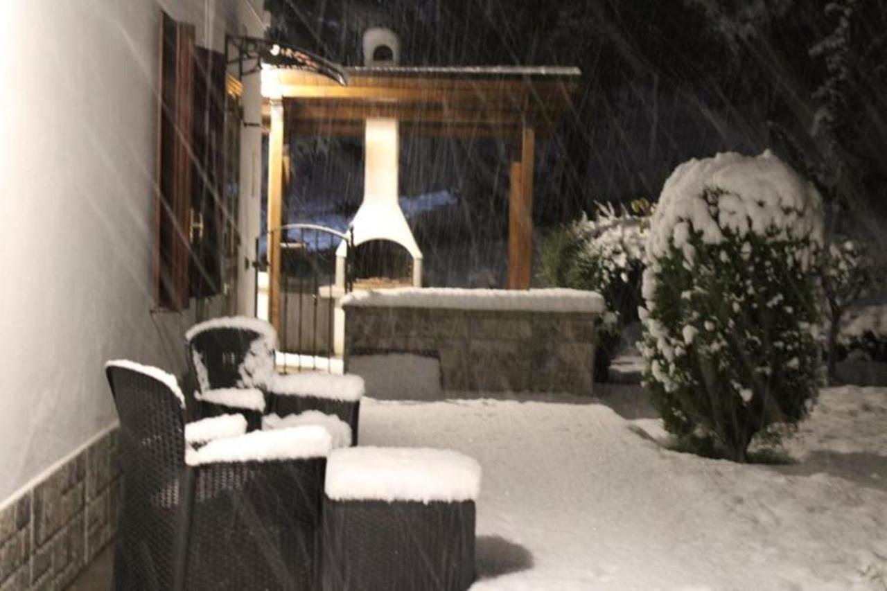 Le Conifere Apartman Pignola Kültér fotó
